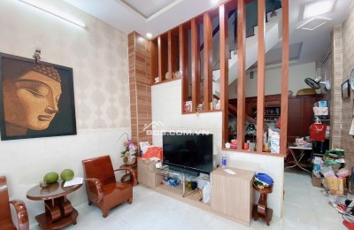 Siêu Phẩm P.10 Tân Bình. Hẻm 5m Thông ngay CC BÀU CÁT 2, 40m2, 4 Tầng, 4PN. Nhỉnh 5 tỷ